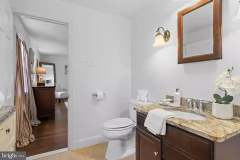 Entry Way - 421 Saint Davids Rd, Wayne, PA 19087 photo 5 of 6