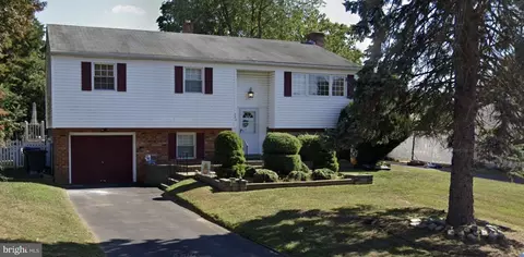 700 Cotton Ln, Chichester, PA 19014