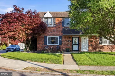 800 Hancock St, Ridley Park, PA 19078