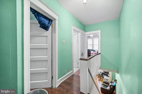 Entry Way - 205 Wembly Rd, Darby, PA 19082 photo 4 of 6