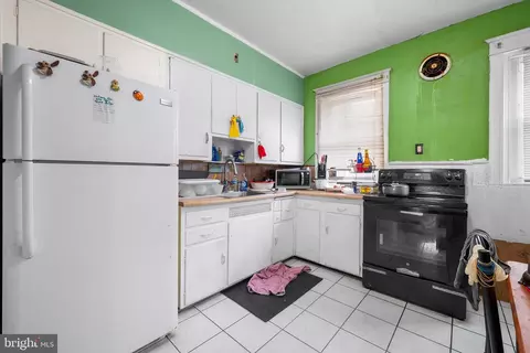 Kitchen - 205 Wembly Rd, Darby, PA 19082 photo 2 of 2