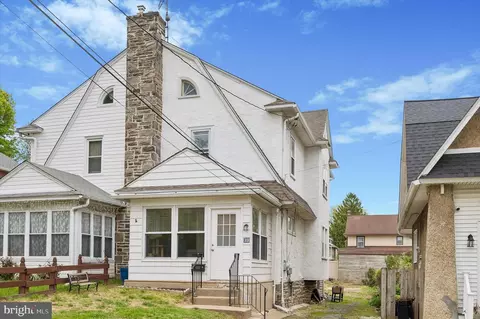 33 S Harwood Ave, Upper Darby, PA 19082