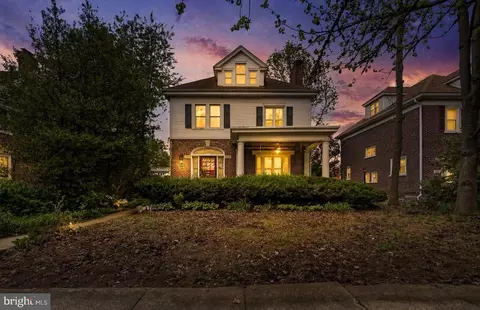 705 E 20th St, Chester, PA 19013