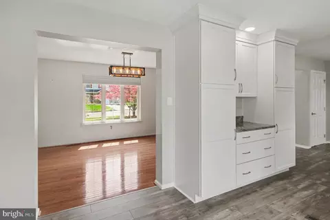 Entry Way - 4016 Washington Dr, Ogden, PA 19061 photo 1 of 3