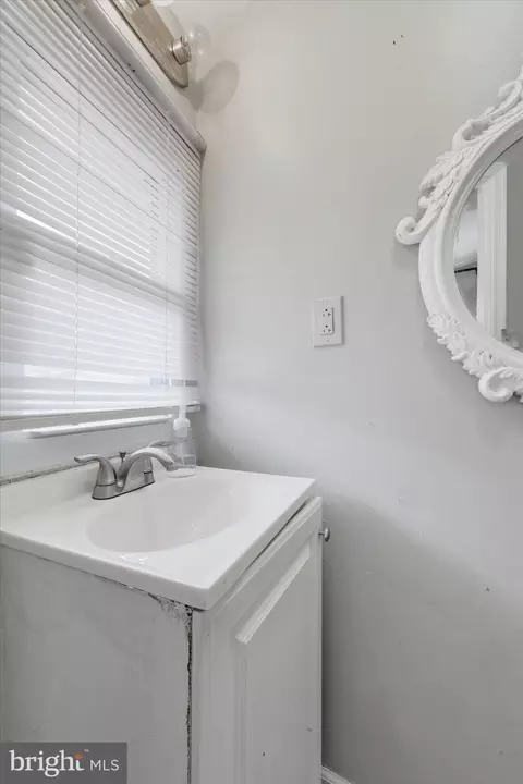 Bath - 1121 E 11th St, Eddystone, PA 19022 photo 1 of 1