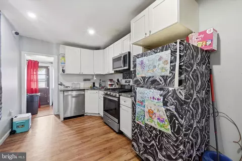 Entry Way - 1121 E 11th St, Eddystone, PA 19022 photo 6 of 7