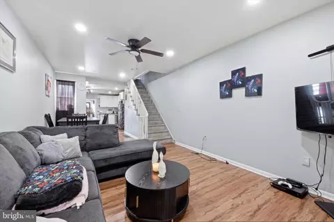 Entry Way - 1121 E 11th St, Eddystone, PA 19022 photo 3 of 7