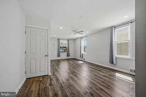 Living - 630 Taylor Ave, Linwood, PA 19061 photo 1 of 3