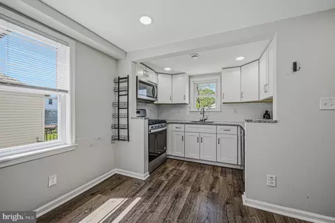 Entry Way - 630 Taylor Ave, Linwood, PA 19061 photo 1 of 6
