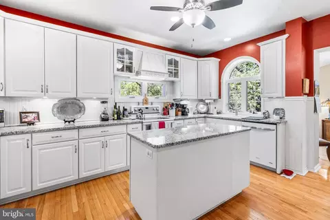 Kitchen - 401 N Rolling Rd, Springfield, PA 19064 photo 1 of 4