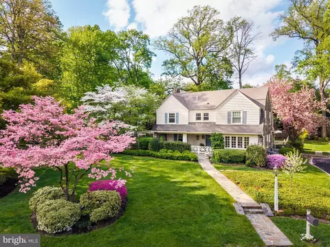 119 Cambria Ct, Wayne, PA 19087