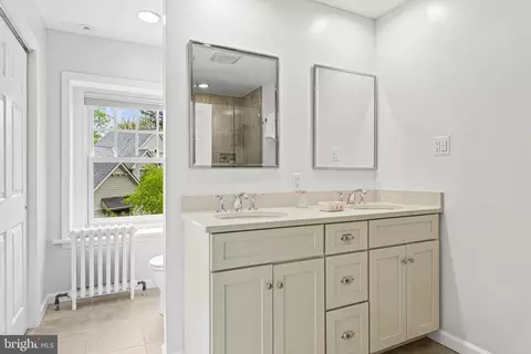 Bath - 119 Cambria Ct, Wayne, PA 19087 photo 1 of 4