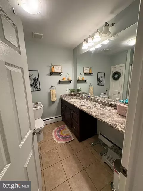 Bath - 3608 Williamson Ave, Brookhaven, PA 19015 photo 2 of 3