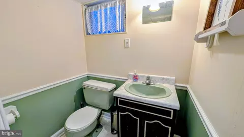 Entry Way - 89 Worrell, Springfield, PA 19064 photo 2 of 2