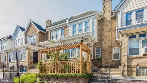 Exterior - 246 Wembly Rd, Darby, PA 19082 photo 2 of 5