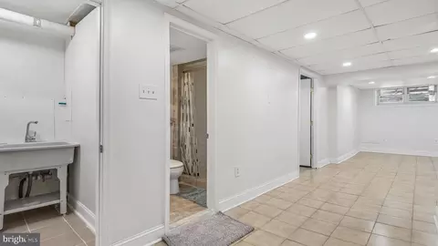 Entry Way - 246 Wembly Rd, Darby, PA 19082 photo 7 of 7