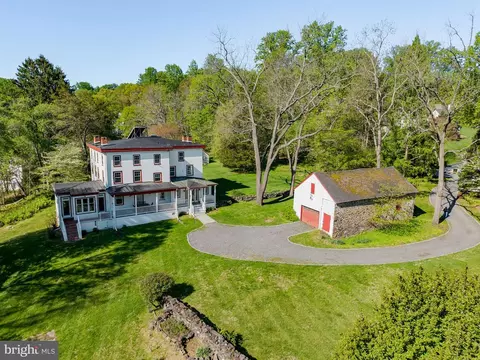 95 Indian Spring Rd, Media, PA 19063