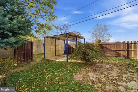 Exterior - 3320 W 3rd St, Marcus Hook, PA 19061 photo 5 of 8