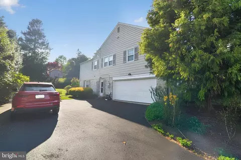 Exterior - 307 Colonial Dr, Wallingford, PA 19086 photo 9 of 9
