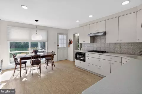 Kitchen - 307 Colonial Dr, Wallingford, PA 19086 photo 1 of 4
