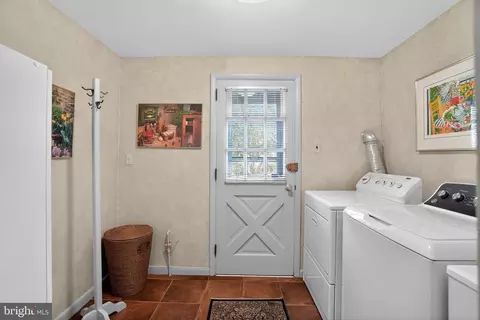 Other - 307 Colonial Dr, Wallingford, PA 19086 photo 7 of 9