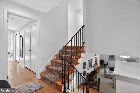 Entry Way - 307 Colonial Dr, Wallingford, PA 19086 photo 3 of 3