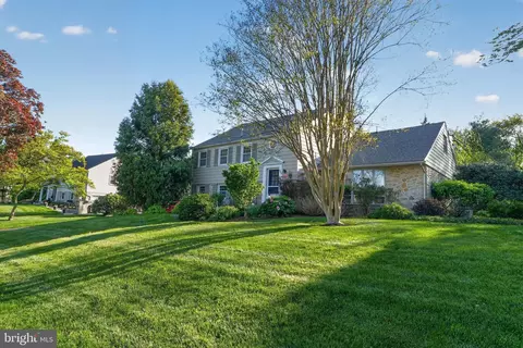 307 Colonial Dr, Wallingford, PA 19086