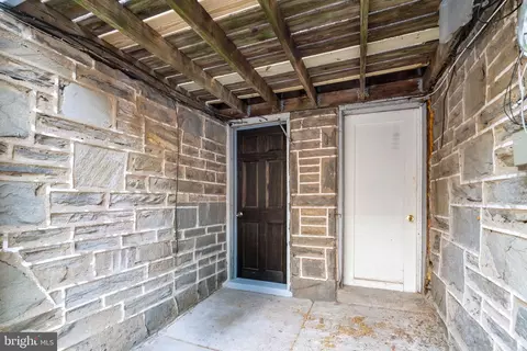 Entry Way - 438 Glendale Rd, Darby, PA 19082 photo 9 of 9