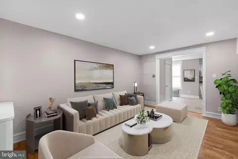Living - 438 Glendale Rd, Darby, PA 19082 photo 1 of 4