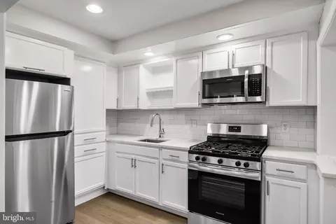 109 E 24th St, Chester, PA 19013