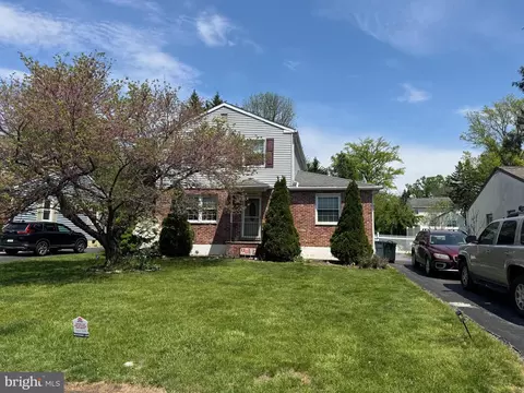816 Mitchell Ave, Morton, PA 19070