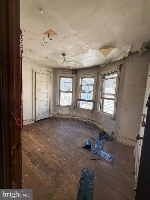 127 White Ave, Marcus Hook, PA 19061 photo 7