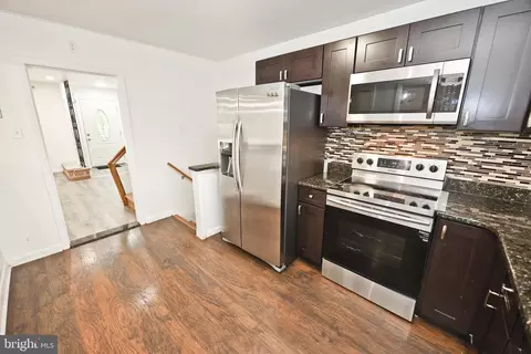 Entry Way - 50 Eldon Ave, Lansdowne, PA 19050 photo 1 of 7