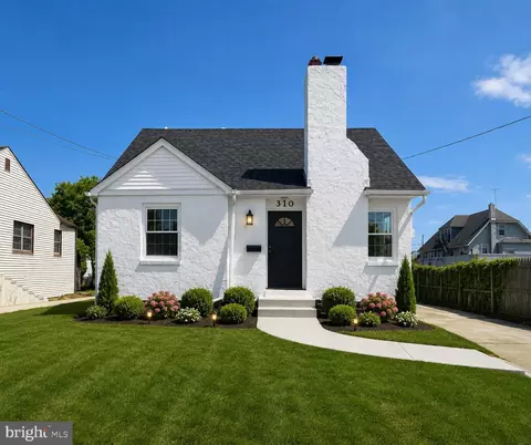 310 Swarthmore Ave, Folsom, PA 19033