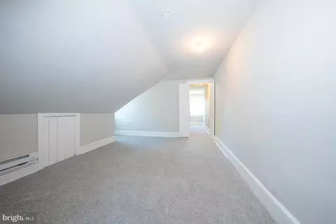 Entry Way - 104 Owens Ln, Wayne, PA 19087 photo 4 of 6
