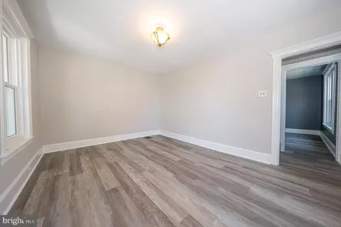 Living - 104 Owens Ln, Wayne, PA 19087 photo 1 of 6