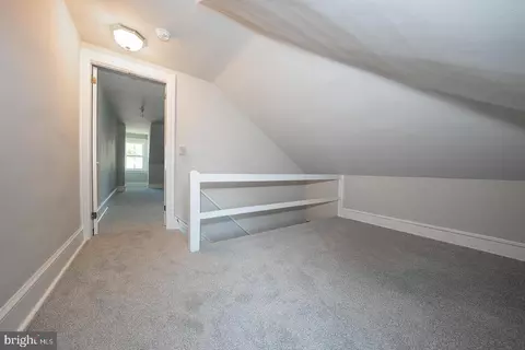 Entry Way - 104 Owens Ln, Wayne, PA 19087 photo 6 of 6