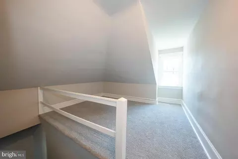 Entry Way - 104 Owens Ln, Wayne, PA 19087 photo 5 of 6