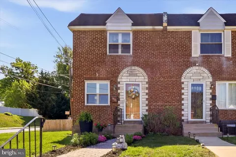 1801 Cricket Ln, Folcroft, PA 19032