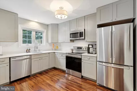Kitchen - 333 Liberty Ln, Wayne, PA 19087 photo 1 of 2
