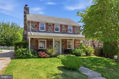 Exterior - 525 Broadview Rd, Darby, PA 19082 photo 3 of 6