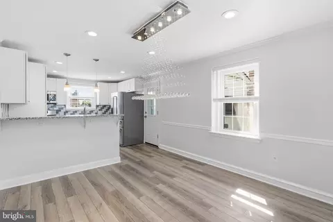 Entry Way - 525 Broadview Rd, Darby, PA 19082 photo 2 of 7