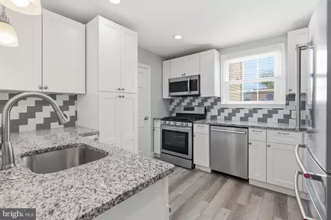Kitchen - 525 Broadview Rd, Darby, PA 19082 photo 1 of 2