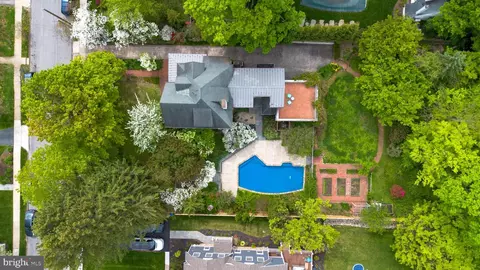 View/Area - 404 Oak Ln, Wayne, PA 19087 photo 1 of 4