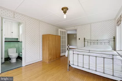Bedroom - 404 Oak Ln, Wayne, PA 19087 photo 3 of 16