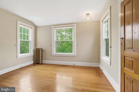 Bedroom - 404 Oak Ln, Wayne, PA 19087 photo 9 of 16