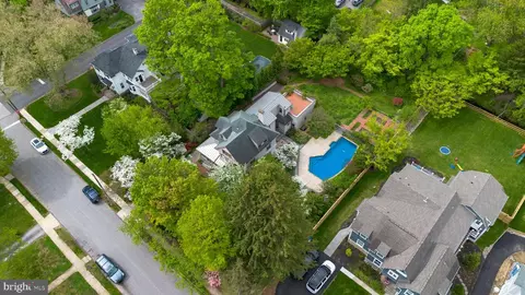 View/Area - 404 Oak Ln, Wayne, PA 19087 photo 4 of 4