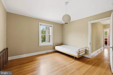Bedroom - 404 Oak Ln, Wayne, PA 19087 photo 6 of 16