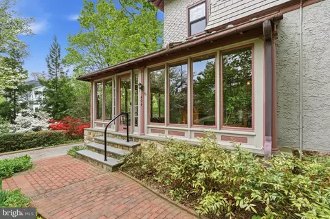 Exterior - 404 Oak Ln, Wayne, PA 19087 photo 2 of 21