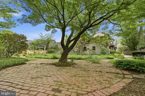 Exterior - 404 Oak Ln, Wayne, PA 19087 photo 15 of 21